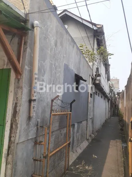 image JELAMBAR BARU RUMAH KOST 18KAMAR  (7)