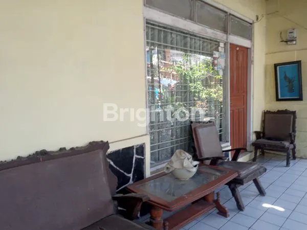 image "RUMAH DIJUAL JALAN LENGKONG KECIL : HUNIAN NYAMAN DEKAT KERAMAIAN WISATA KULINER MALAM, DENGAN AKSES MOTOR EKSKLUSIF" (2)