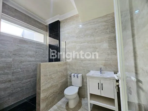 image RUMAH 2 LANTAI BARU GRESS MODERN ARAYA MALANG (6)