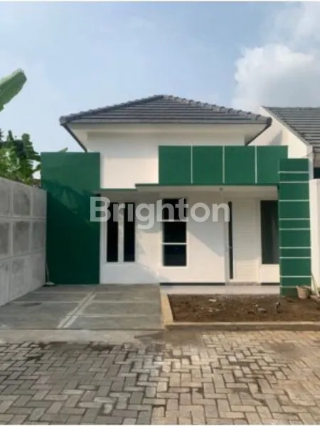 image RUMAH SIAP HUNI DI KEMAYORAN CEMOROKANDANG (1)