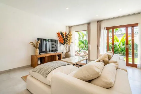 image VILLA DEKAT PANTAI PERERENAN MEWAH MURAH (3)