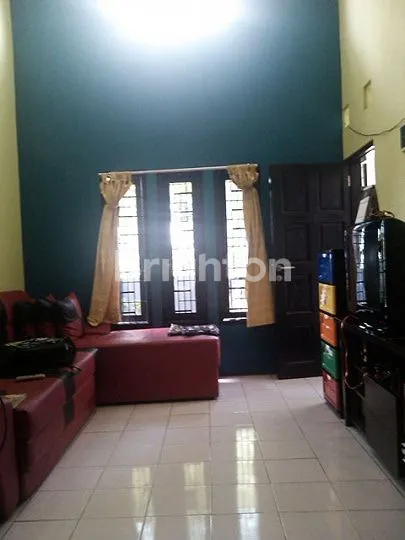 image PERUMAHAN MEGA SENTUL ALAMANDA CILUAR-BOGORLINGKUNGAN YANG SEDANG BERKEMBANG, HAMPIR SEMUA KEBUTUHAN HIDUP ADA DISINI, TIDAK PERLU KE JALAN RAYA  (3)