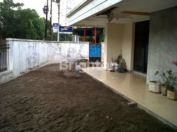 image RUMAH HOOK HITUNG TANAH DI PERUMAHAN FAVORIT DEKAT SEKOLAH PETRA MERR (5)
