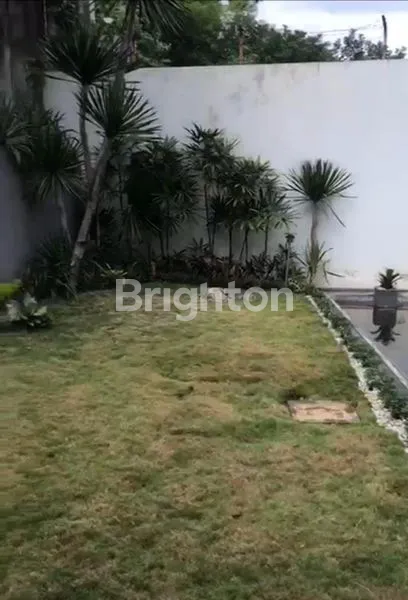 image RUMAH MEWAH FULL FURNISH BANGUNAN MINIMALIS DI GAJAH MUNGKUR SEMARANG SELATAN (3)