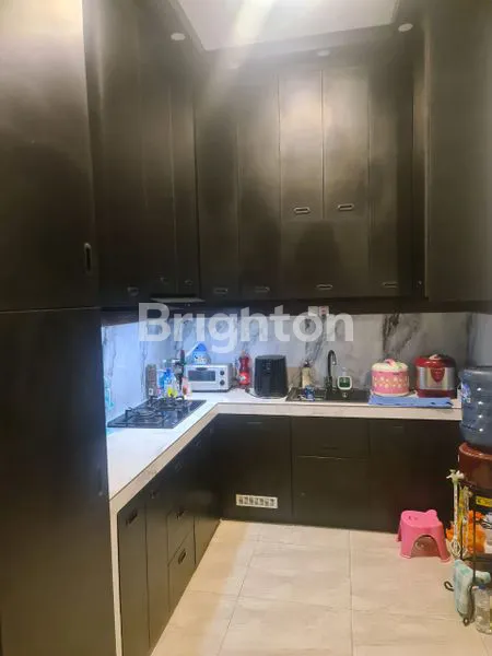 image RUMAH MINIMALIS MODERN DI VPT MALANG (4)