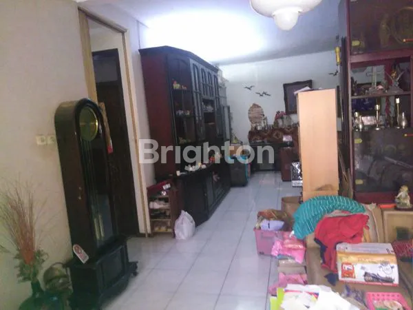 image RUMAH HOEK TAMAN ALFA INDAH JAKARTA BARAT (4)