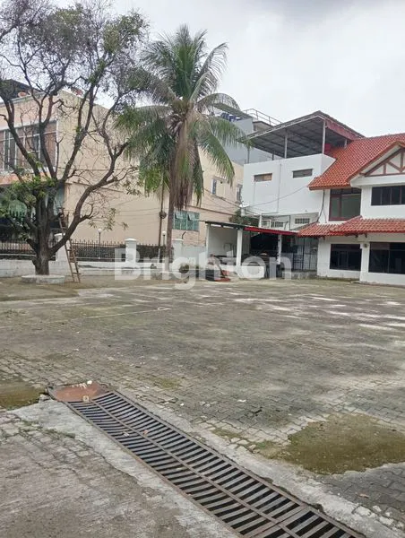 image GEDUNG LUAS TENDEAN (2)