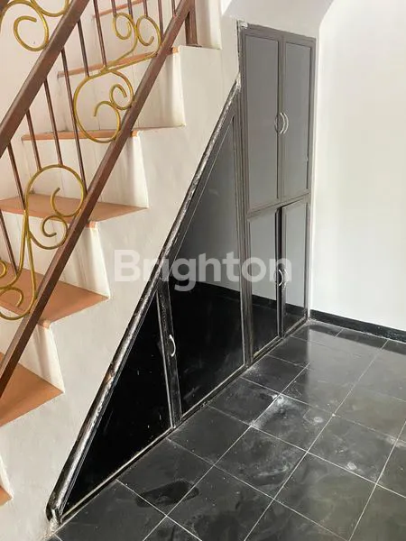 image RUMAH 2 LANTAI DIJUAL LOKASI ALOHA. DEKAT BANDARA JUANDA (2)