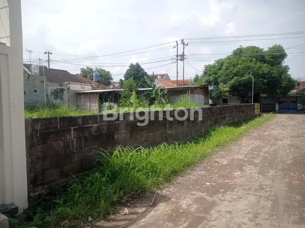 image KAVLING HOOK SIAP BANGUN DI BLULUKAN COLOMADU 450M2 (2)