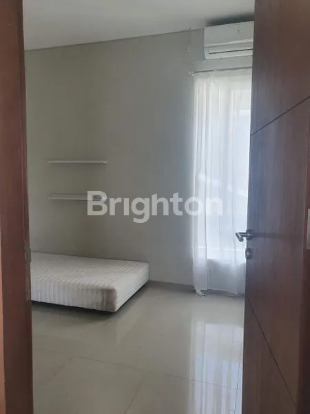 image RUMAH SIAP HUNI TERAWAT LINGKUNGAN NYAMAN DI CIMAHI (8)