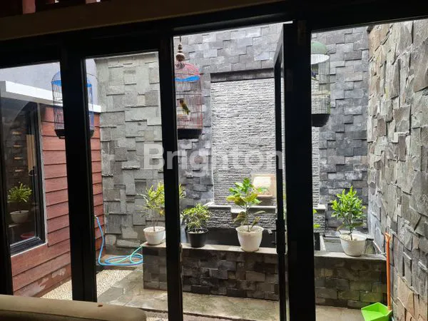 image RUMAH 2 LANTAI NYAMAN UNTUK KELUARGA (5)