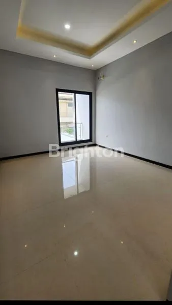 image RUMAH SUTOREJO  BARU GRES 2 LT  (4)