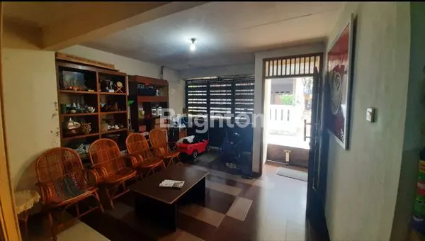 image RUMAH 2LT DI KEBON JERUK - JAKARTA BARAT YANG SANGAT RAPIH DAN SIAP HUNI (2)