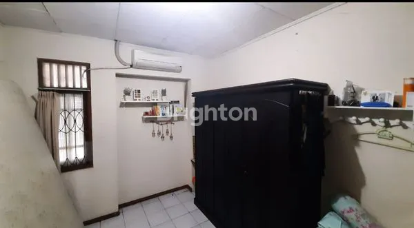 image RUMAH 2LT DI KEBON JERUK - JAKARTA BARAT YANG SANGAT RAPIH DAN SIAP HUNI (6)