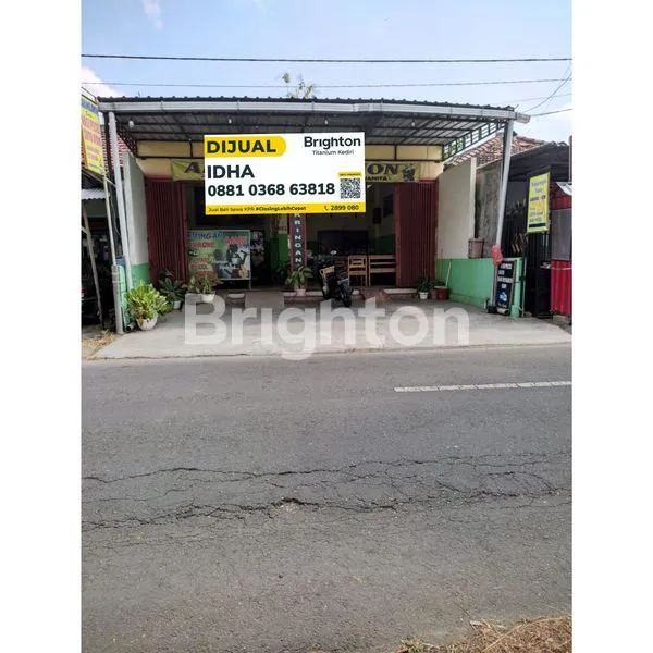 RUMAH DAN TOKO DI PINGGIR JALAN RAYA DUSUN KRAJAN