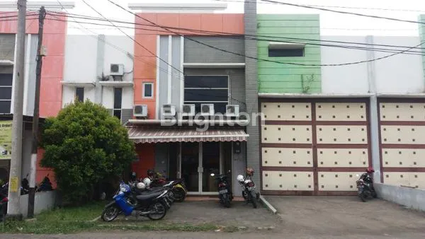 GUDANG 1,5 LANTAI DIJUAL SIAP PAKAI BEBAS BANJIR. JARANG ADA SEPERTI INI