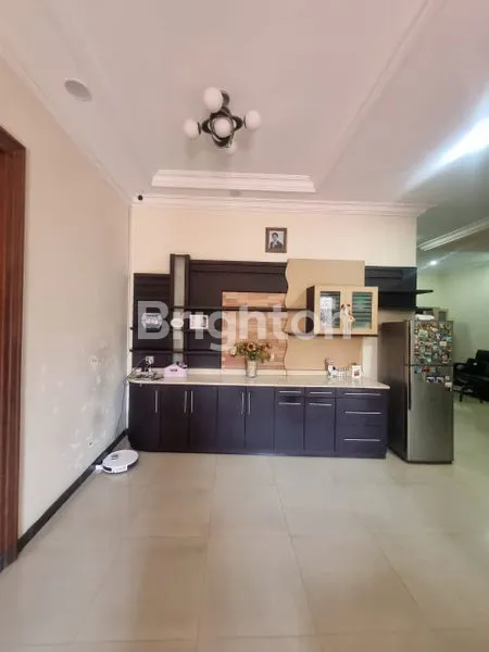 image RUMAH SIAP HUNI DI KLAMPIS SEMOLO TIMUR SURABAYA DEKAT MERR (2)