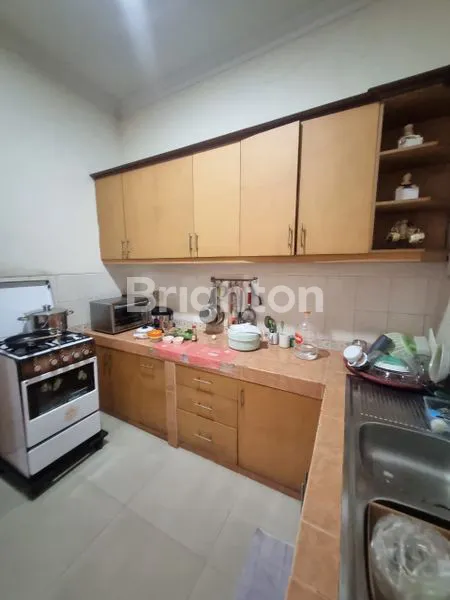 image RUMAH SIAP HUNI DI KLAMPIS SEMOLO TIMUR SURABAYA DEKAT MERR (7)