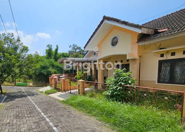 image HOOK, LINGKUNGAN NYAMAN, TAMAN SAWUNGGALING, BANYUMANIK (2)