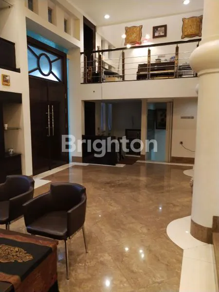 image RUMAH MEWAH KELAPA GADING MITRA GADING VILLA (1)