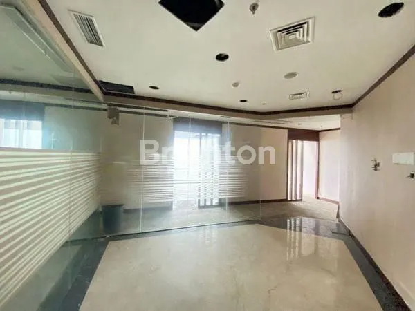 image KANTOR / OFFICE SPACE BEBAS GANJIL GENAP, AKSES TRANSPORTASI SUPER MUDAH LOKASI SUPER STRATEGIS DI DUKUH ATAS, SUDIRMAN JAKARTA PUSAT (3)