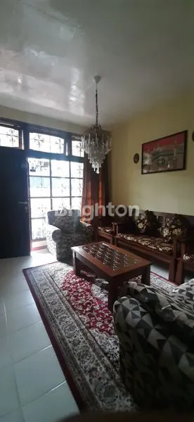 image RUMAH 2 LANTAI ADA KAMAR UNTUK KOST (5)