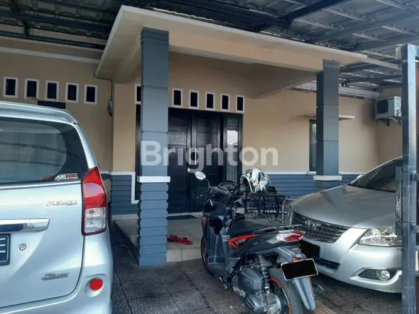 image RUMAH DI PERUMAHAN MERUYA JAKARTA BARAT (2)