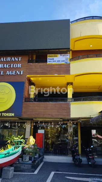 GEDUNG TEMPAT USAHA 4,5 LANTAI DI GIANYAR