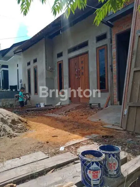 DIJUAL RUMAH DENGAN HALAMAN LUAS DI LOA KULU