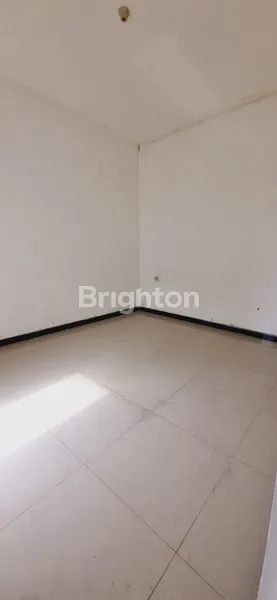 image RUMAH BUTUH CEPAT LAKU 2 LT DI DIAMOND PARK RESIDENCE SIDOARJO  (3)