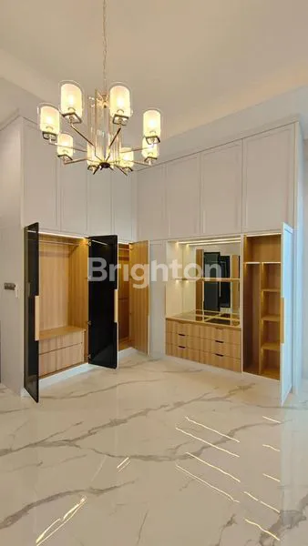 image RUMAH MEWAH DI BSD (3)