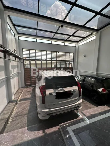 image RUMAH MEWAH DI BSD (8)