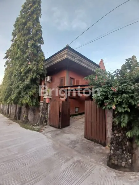 image RUMAH MEWAH RASA VILLA DI PERUMAHAN PUPUK (1)