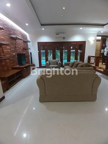 image RUMAH MEWAH RASA VILLA DI PERUMAHAN PUPUK (6)