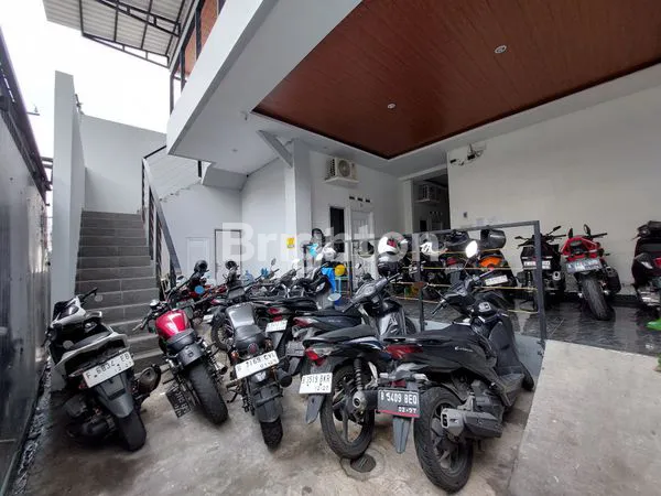 image TURUN HARGA! RUMAH KOS TAWAKAL FULL TERISI DEKAT KAMPUS TRISAKTI JAKARTA BARAT (2)