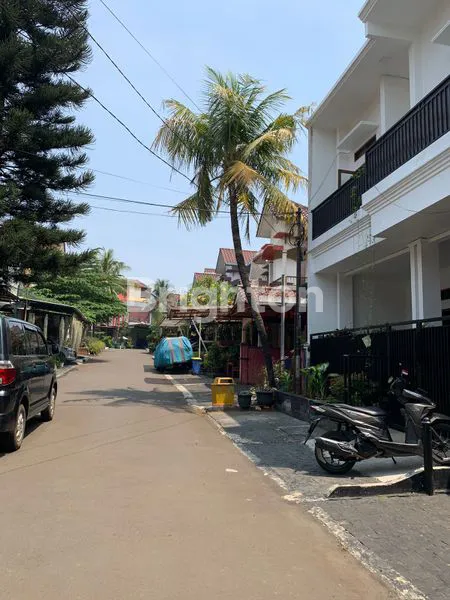 image RUMAH STRATEGIS DIBELAKANG PESONA SQUARE & APARTEMEN AKSES TOLL (2)