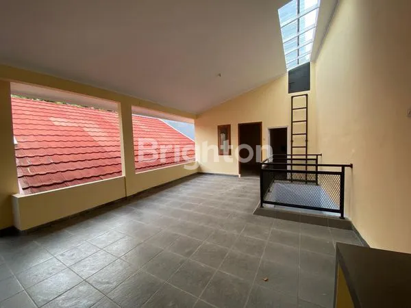 image RUMAH / RUANG UNTUK KANTOR LUAS TANAH 200M2 DI KEMAYORAN, JAKARTA PUSAT (KODE RMRG2088) (6)