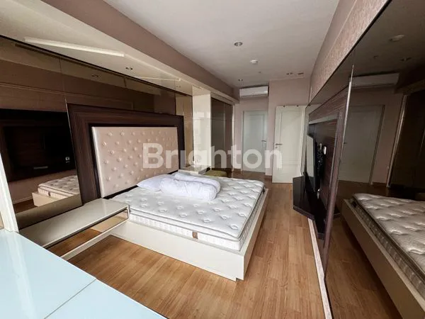 image THE PEAK RESIDENCE, KONDOMINIUM MEWAH DI KAWASAN SUPERBLOK TUNJUNGAN PLASA DI JANTUNG KOTA SURABAYA, DIDESAIN OLEH DP ARCHITEC SINGAPORE, MEMILIKI FASILITAS HOTEL BINTANG 5 (5)