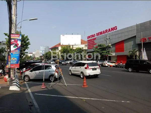 image RUKO TENGAH KOTA PASTI HOKI AKSES BAGUS DI KOTA SEMARANG SIAP DIPINANG  (6)