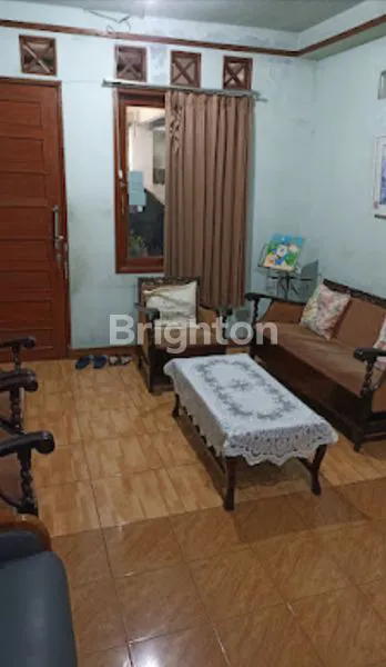 image RUMAH STRATEGIS PINGGIR JALAN RAYA DEPOK DUA TENGAH (3)