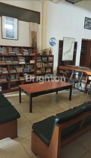 image RUMAH STRATEGIS PINGGIR JALAN RAYA DEPOK DUA TENGAH (5)