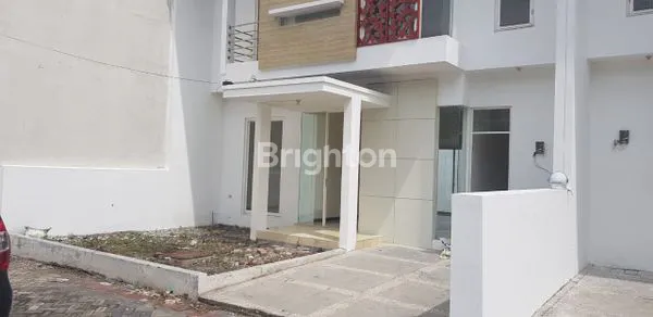 image RUMAH 2 LT BARU GRESS DI REGENCY ONE SURABAYA LOKASI STRATEGIS (2)