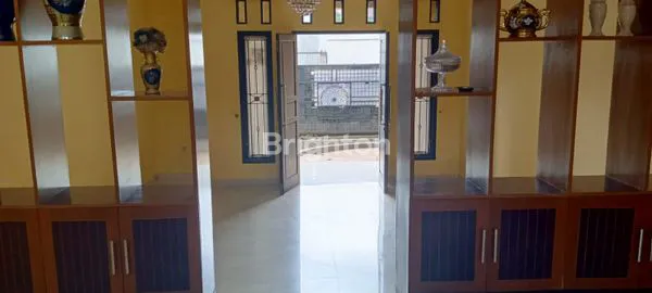 image RUMAH LUAS DI SAYAP SOEKARNO HATTA (4)