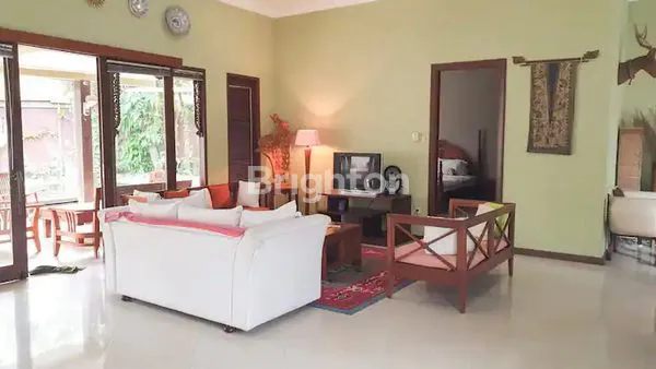 image RUMAH MEWAH WIKA (1)