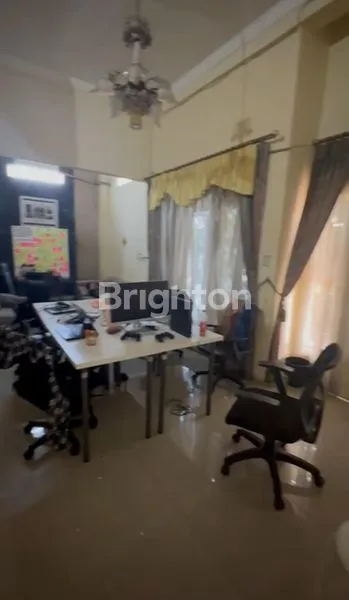 image RUMAH NYAMAN 2 LANTAI SIAP HUNI DI HOEK DI NUSALOKA BSD SERPONG (8)