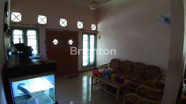 image JUAL CEPAT RUMAH TENGAH KOTA (3)