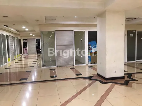 TOKO/KIOS MALL PALEM CENGKARENG