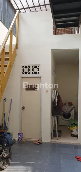 image RUMAH MINIMALIS MODERN SAWOJAJAR  (4)