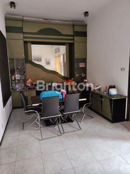 image RUMAH BESAR MURAH DEKAT PAPAYA DARMO ! JUAL SIMPANG DARMO PERMAI SELATAN (4)