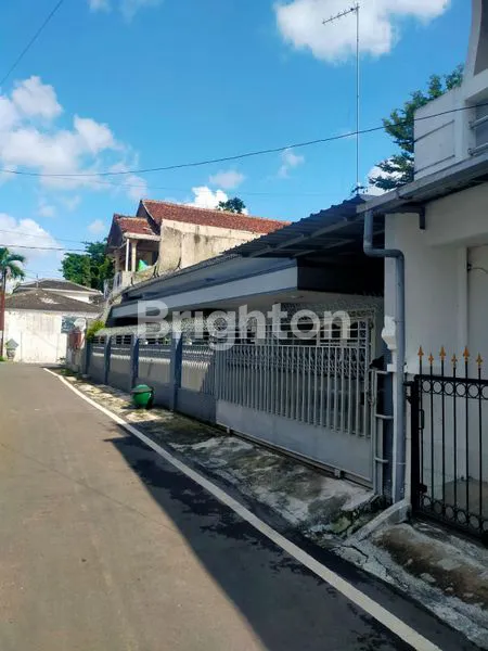 image RUMAH DI JL TAMAN BOROBUDUR INDAH, MOJOLANGU, KEC LOWOKWARU, KOTA MALANG (2)